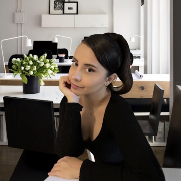 Meet your Posher, Irannie - Picture 1 of 1